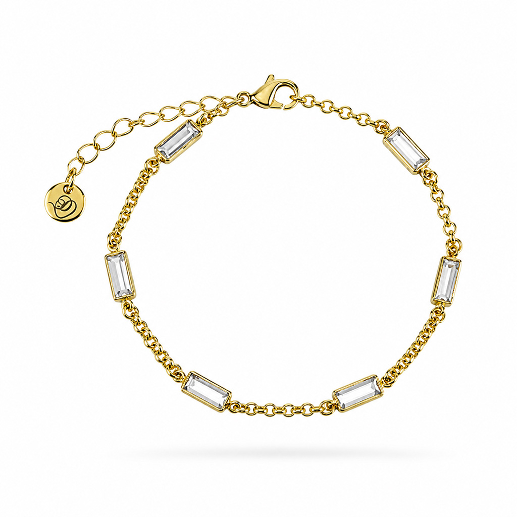 Gouden-armband-met-lichtgrijze-kristallen